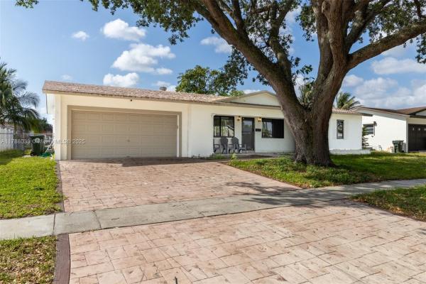 Coconut Creek No HOA, 3890 NW 4th Ct, Coconut Creek, Florida 33066, image 1