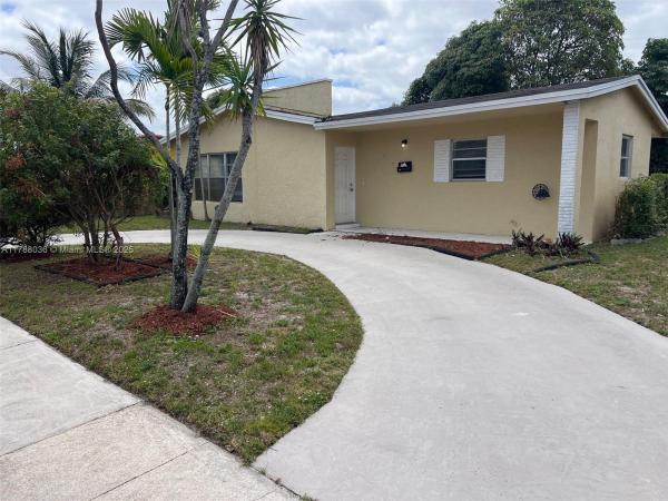 West Gate Estates, 4410 NW 30th Ct, Lauderdale Lakes, Florida 33313, image 2