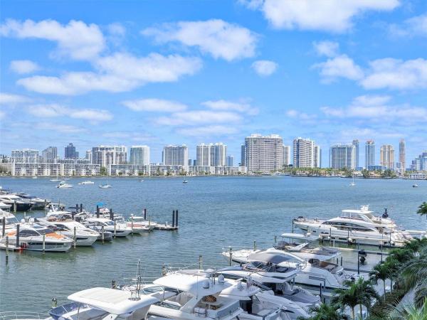 The Reserve At Marina Palms, 17111 Biscayne Blvd #401, North Miami Beach, Florida 33160, image 1