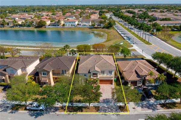 The Enclave At Isles Of Bayshore, 9369 SW 224th Ter, Cutler Bay, Florida 33190, image 2