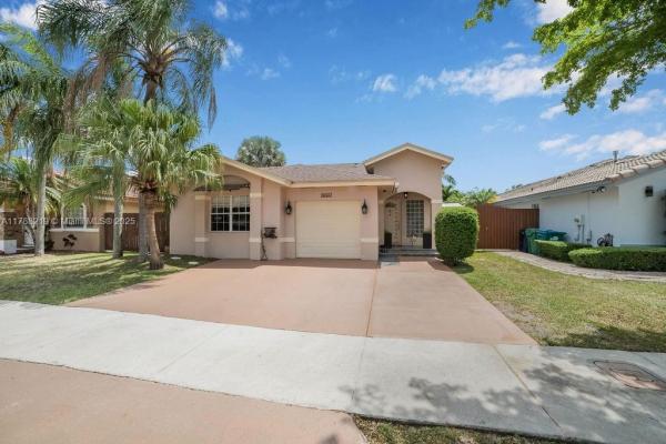 16917 SW 146th Ct, Unincorporated Dade County, Florida 33177, image 1