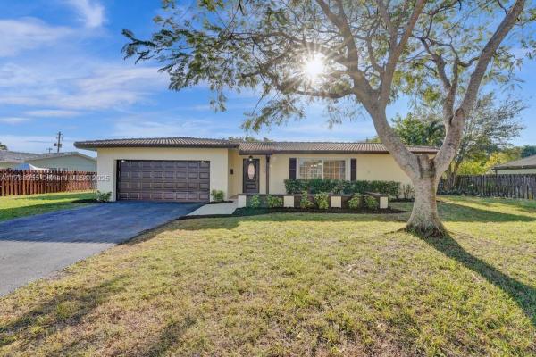 Royal Palm Estates, 930 SW 68th Ave, Plantation, Florida 33317, image 1
