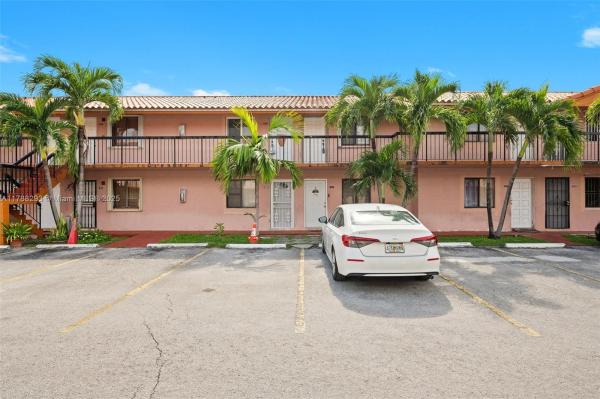 Hialeah Club Villas, 2170 W 60th St #16202, Hialeah, Florida 33016, image 1