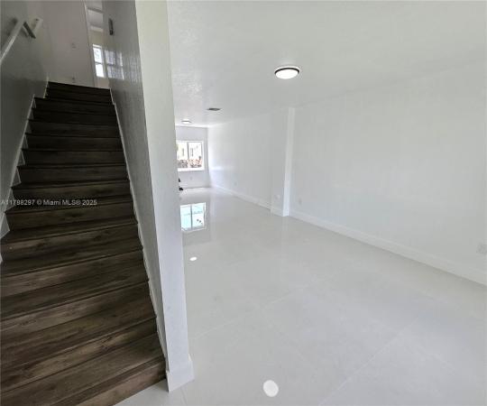 450 NW 84th St #450, Miami, Florida 33150, image 1