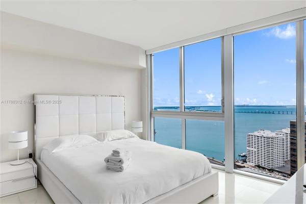 Icon Brickell Tower 3, 485 Brickell Ave #3508, Miami, Florida 33131, image 1