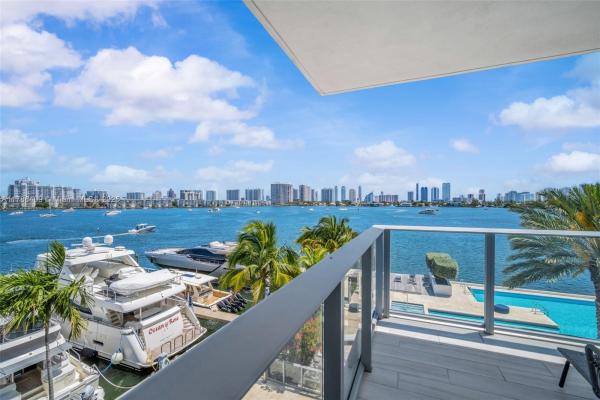 17111 Biscayne Blvd #309, North Miami Beach, Florida 33160, image 1