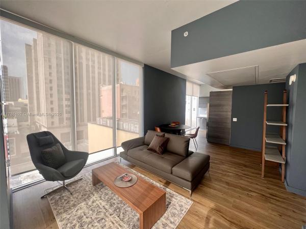 Centro, 151 SE 1st St #810, Miami, Florida 33131, image 1
