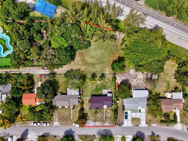 10830 NE 10th Ct, Unincorporated Dade County, Florida 33161, image 3