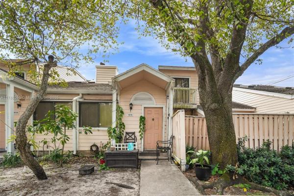 Players Place, 1846 Racquet Ct, North Lauderdale, Florida 33068, image 1