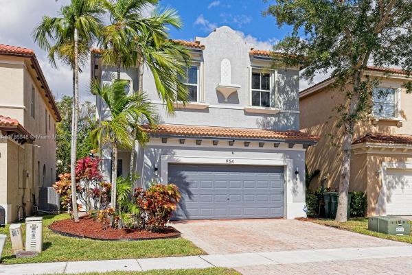 954 NE 37th Ave, Homestead, Florida 33033, image 1