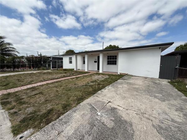 Linden Gardens, 3902 E 8th Ct, Hialeah, Florida 33013, image 2