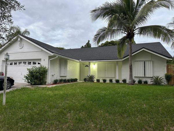 Laguna Pointe, 9771 SW 216th Ter, Cutler Bay, Florida 33190, image 1