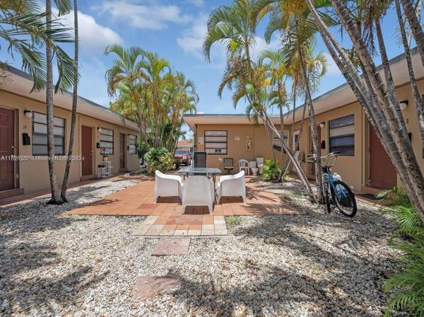 Atlantic Shores Dixie Highway, 700 NE 6th St, Hallandale Beach, Florida 33009, image 1