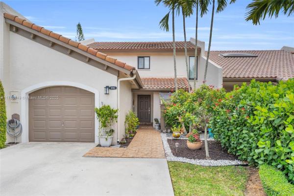 Kings Court West, 8735 SW 113th Ct, Kendall, Florida 33173, image 3