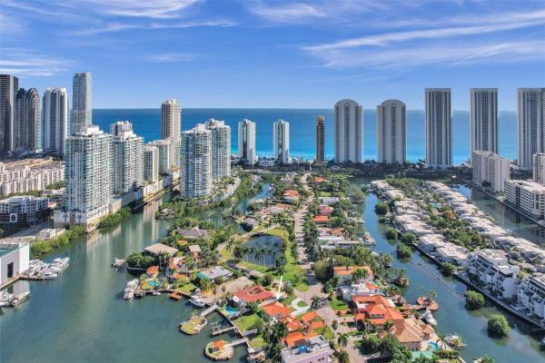 Atlantic Isle, 299 Atlantic Ave, Sunny Isles Beach, Florida 33160, image 1