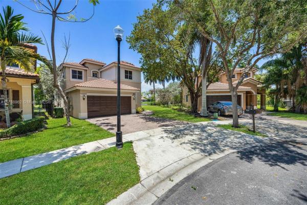Ventanas At Homestead, 166 SE 22nd Ave, Homestead, Florida 33033, image 2
