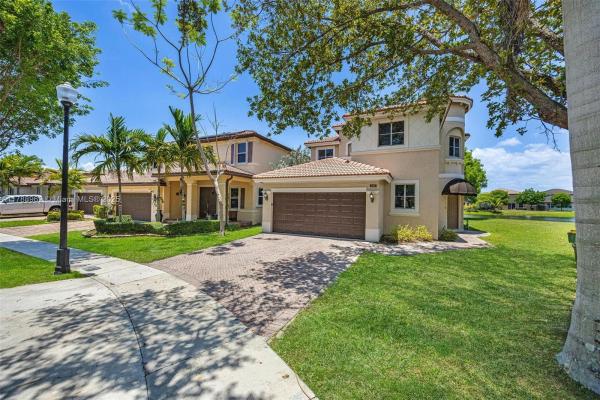 Ventanas At Homestead, 166 SE 22nd Ave, Homestead, Florida 33033, image 3