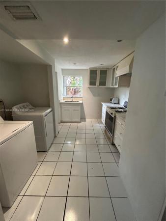 Snapper Creek Townhouses, Kendall, Florida 33173, image 3