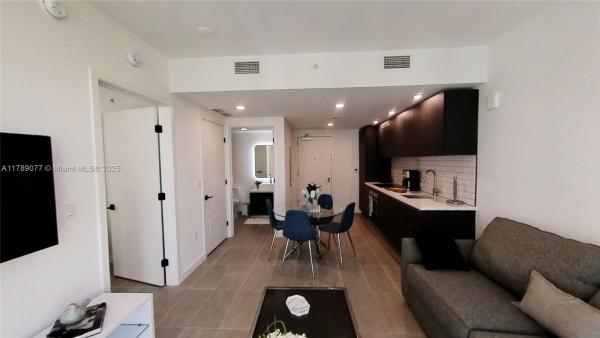 YotelPad Miami, 227 NE 2nd St #2901, Miami, Florida 33132, image 1