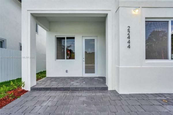 Miami, Florida 33170, image 1