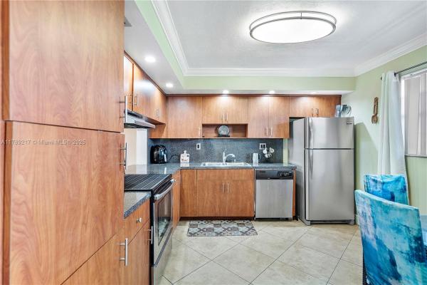 Lakes Of Carriage Hills, 4930 E Sabal Palm Blvd #312, Tamarac, Florida 33319, image 1