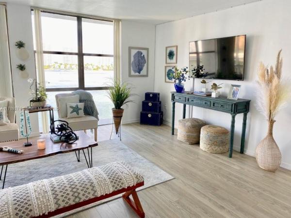 Fairview House, 17600 N Bay Rd #N607, Sunny Isles Beach, Florida 33160, image 3