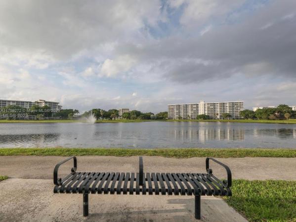 Palm-Aire Country Club 1, 2751 N Palm Aire Dr #310, Pompano Beach, Florida 33069, image 1
