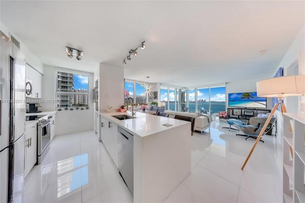 The Mark On Brickell, 1155 Brickell Bay Dr #1210, Miami, Florida 33131, image 1