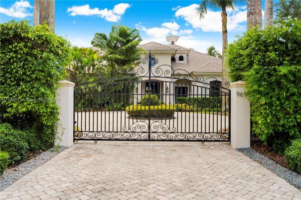 Oak Ridge Falls, 9690 SW 120th St, Kendall, Florida 33176, image 2