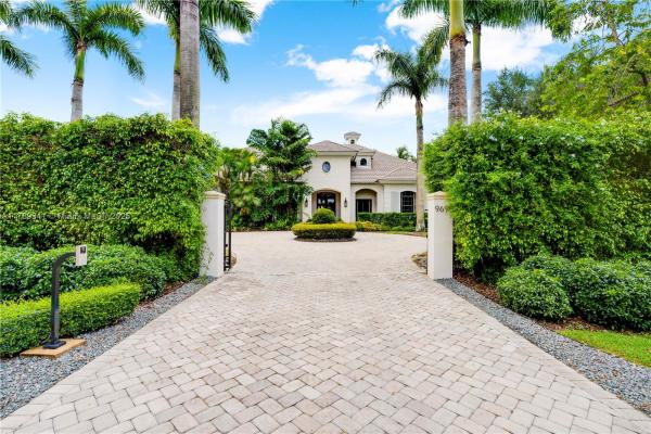 Oak Ridge Falls, 9690 SW 120th St, Kendall, Florida 33176, image 3