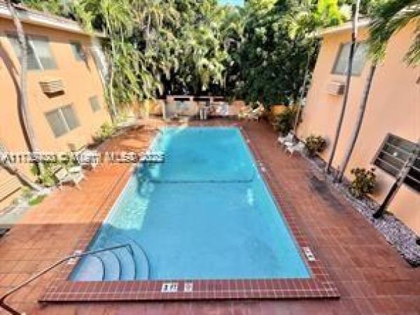 Santillane House, 218 Santillane Ave #4, Coral Gables, Florida 33134, image 1