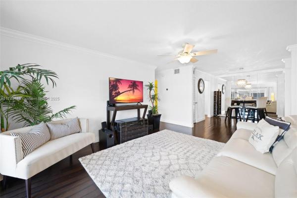 Bay Colony Club, Fort Lauderdale, Florida 33308, image 2