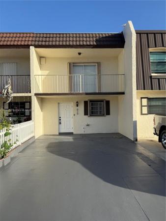 Bradley Estates, 829 W 79th Pl, Hialeah, Florida 33014, image 2
