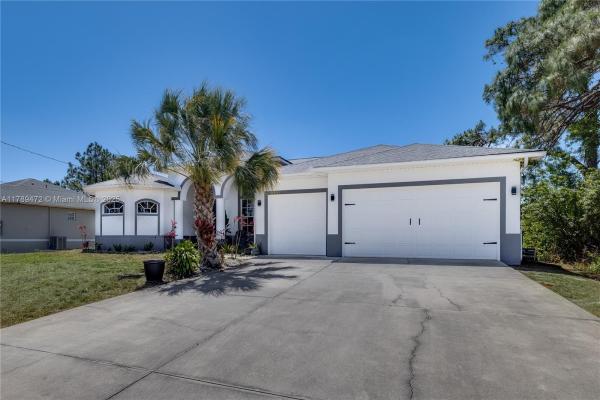 3007 W 8th St, Lehigh Acres, Florida 33971, image 1