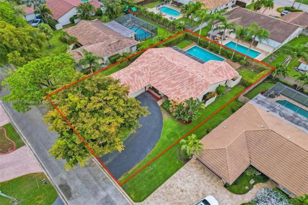 Oakwood, 9780 NW 5th Ct, Coral Springs, Florida 33071, image 1