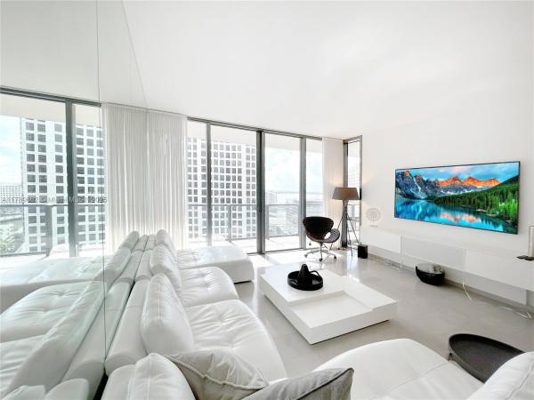 Reach Brickell City Centre, 68 SE 6th St #1903, Miami, Florida 33131, image 1