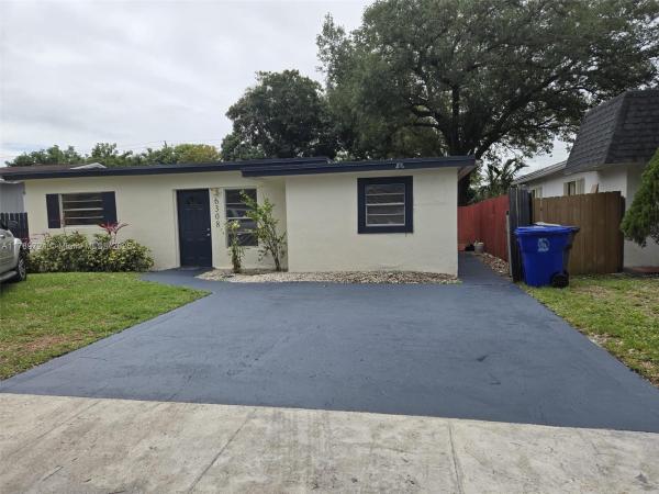 Hollywood Suburbs, 6308 Cleveland St, Hollywood, Florida 33024, image 1