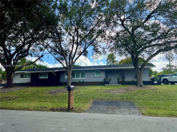 Whispering Pines Estates, 8620 SW 185th St, Cutler Bay, Florida 33157, image 1
