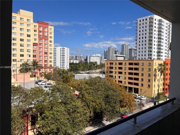 RioPlaza, 546 SW 1 St #611, Miami, Florida 33130, image 1