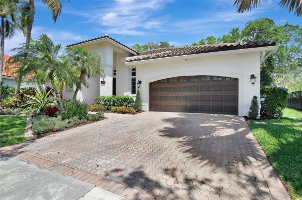 Lakewood, 3082 Lakewood Cir, Weston, Florida 33332, image 1