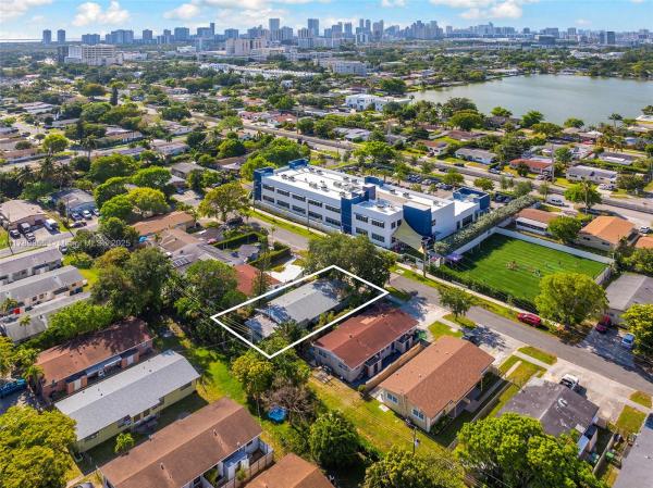 Ro-Len Acres, 504 SW 10th St, Hallandale Beach, Florida 33009, image 1