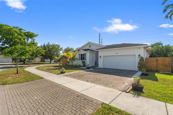 Tropical Villas, 200 NE 18th Ter, Homestead, Florida 33033, image 3