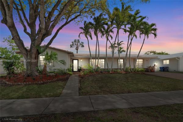 9600 SW 77th St, Unincorporated Dade County, Florida 33173, image 1