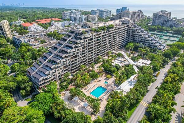 The EmeraldBay At Key Colony, 151 Crandon Blvd #138, Key Biscayne, Florida 33149, image 1