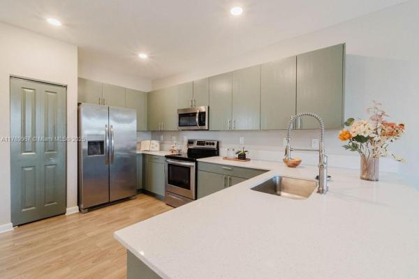 Siena Reserve, 12950 SW 235th Ter, Princeton, Florida 33032, image 3
