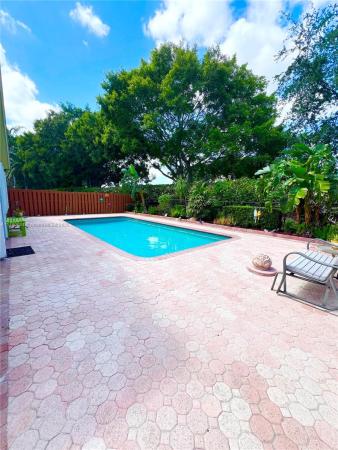 Arborwood, 9271 Arborwood Cir, Davie, Florida 33328, image 2