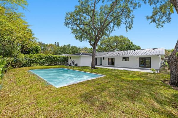 All Pine Estates, 6061 SW 79th St, South Miami, Florida 33143, image 3
