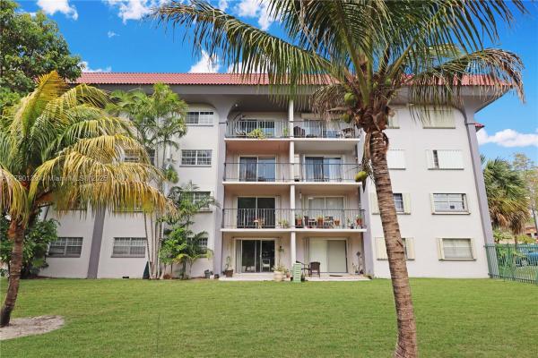 8101 SW 72nd Ave #304W, Unincorporated Dade County, Florida 33143, image 1