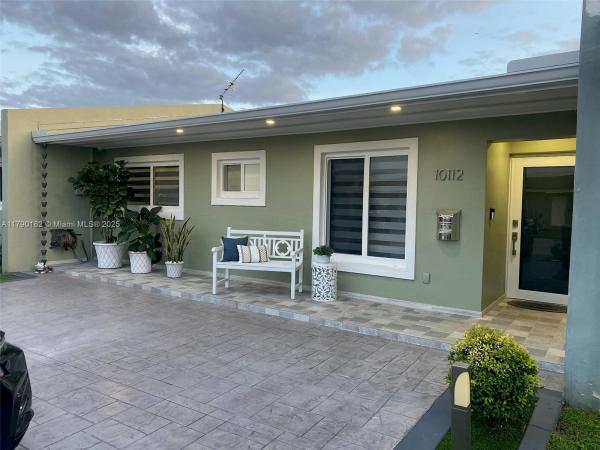 10112 SW 21st Ter, Miami, Florida 33165, image 1