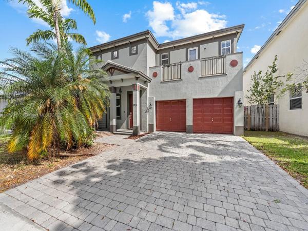 Aruba At Oasis, 2873 NE 1st Dr, Homestead, Florida 33033, image 3
